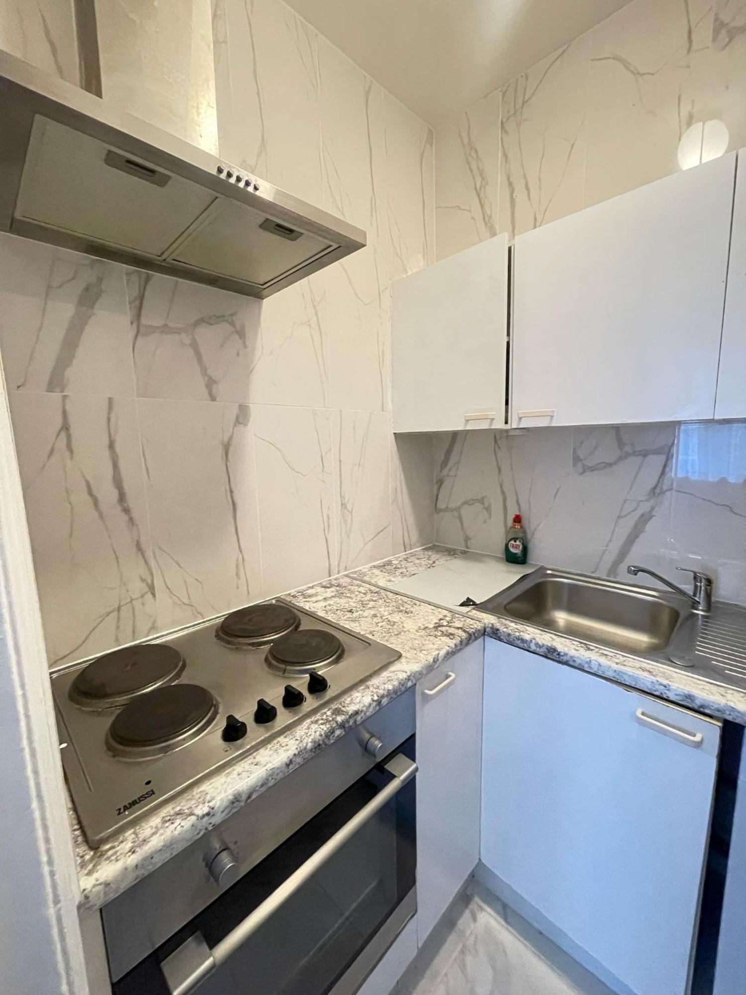 Lovely 2 Bed Flat 2 Floor Miles Лондон Экстерьер фото